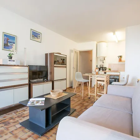 Les Louvans-3 By Interhome