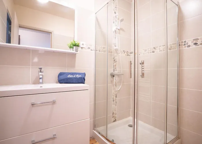 Apartment Les Louvans-3 By Interhome Saint Aygulf
